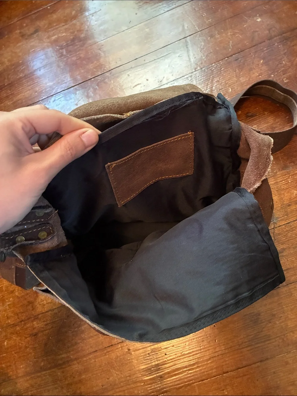 Leather Crossbody Messenger Bag - Brown